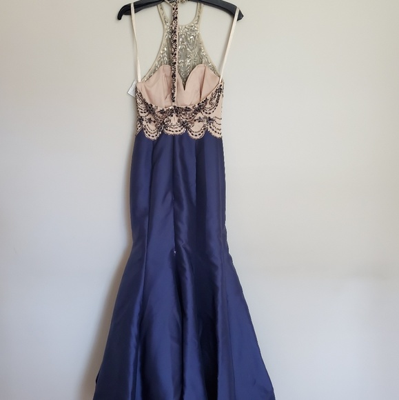 MORILEE long evening gown. - Picture 5 of 8